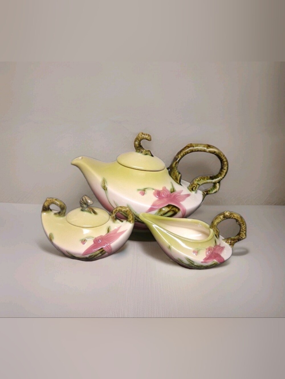 Vintage Hull Pottery Woodland Teapot Sugar Creamer Tea Set Green W26, W27, W28
